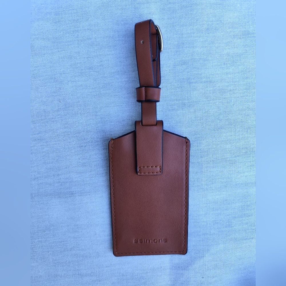 3/$25💙Simons Brown Luggage Tag
